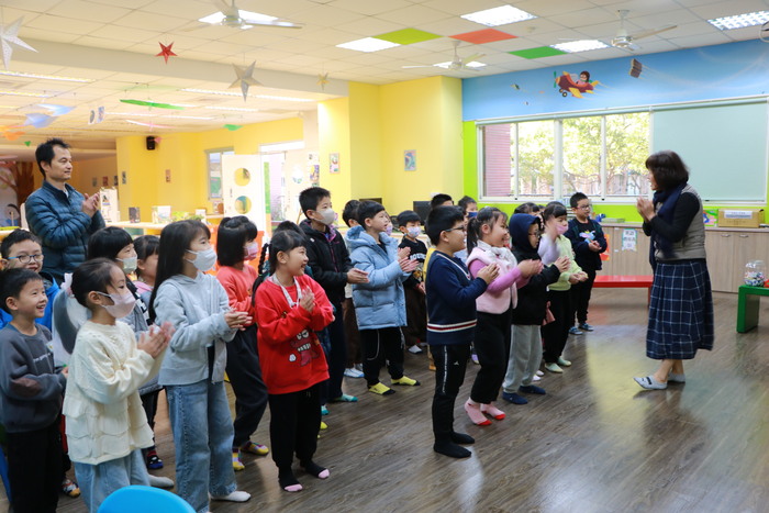 一起動一動找朋友圖片