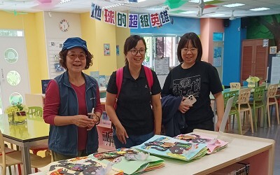 東寶國小79週年校慶熱鬧登場　社區民眾踴躍走入圖書館參觀主題書展與藝文展圖片